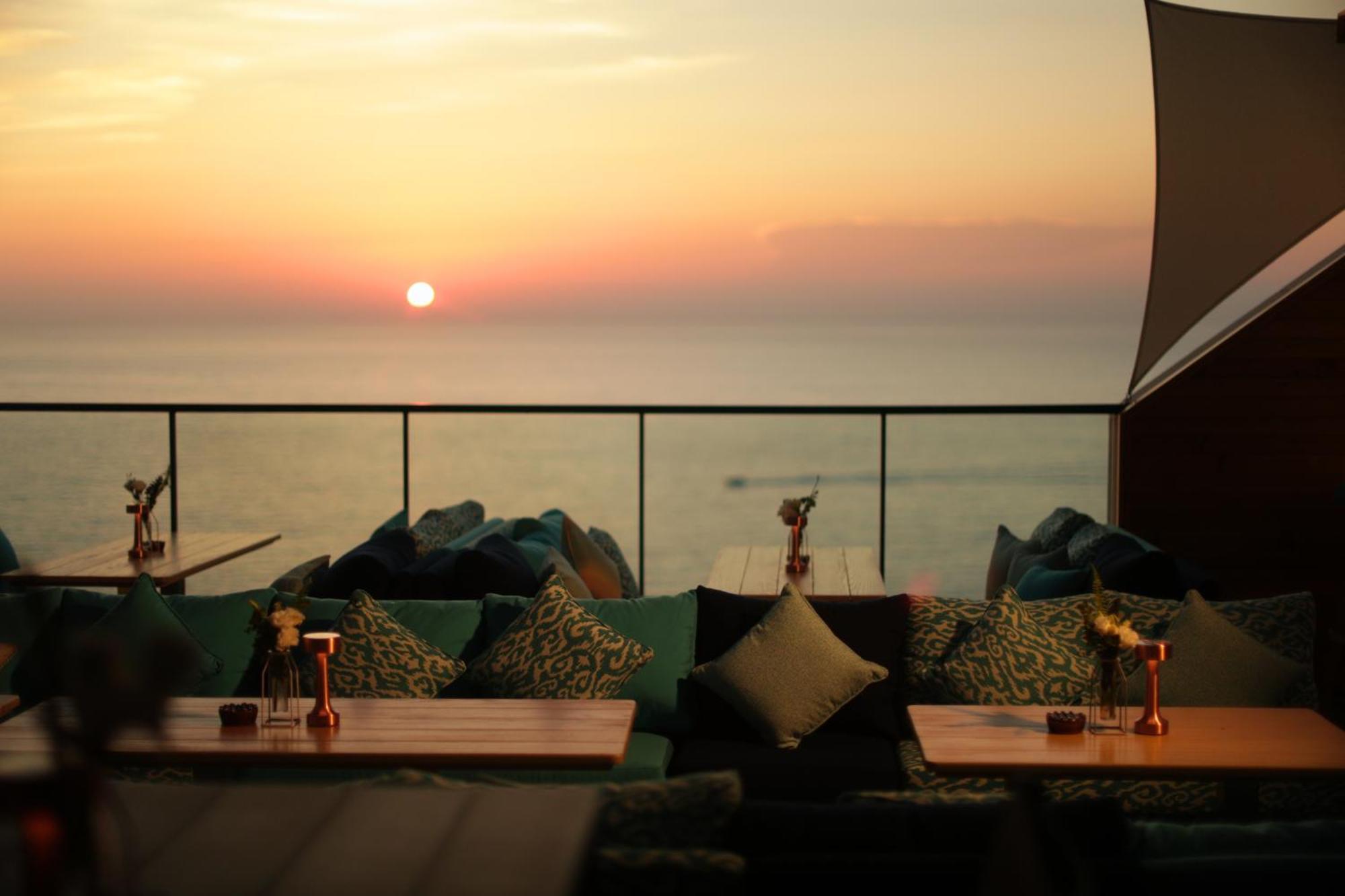 Raouche Arjaan By Rotana Aparthotel Beirute Exterior foto