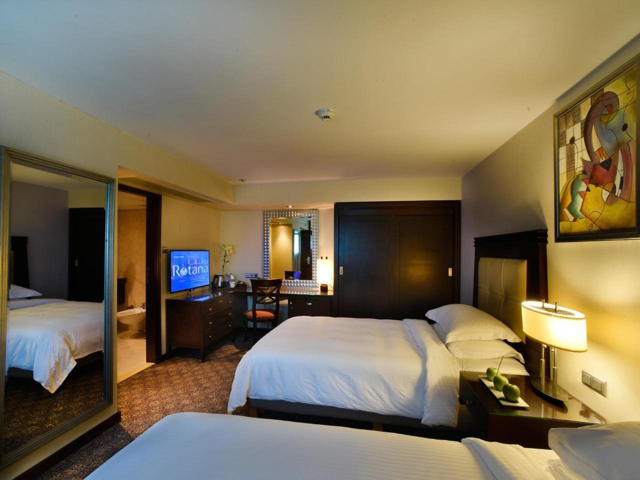 Raouche Arjaan By Rotana Aparthotel Beirute Exterior foto